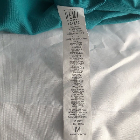 Fabletics  Acadia Tank top by Demi Lovato M - Picture 13 of 13